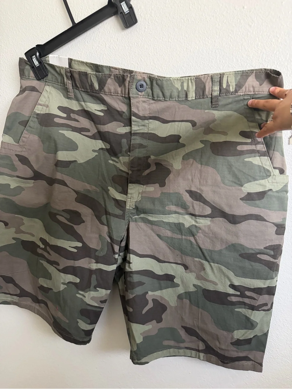 Dickies Men's Camouflage Flat Front Shorts - Olive & Brown